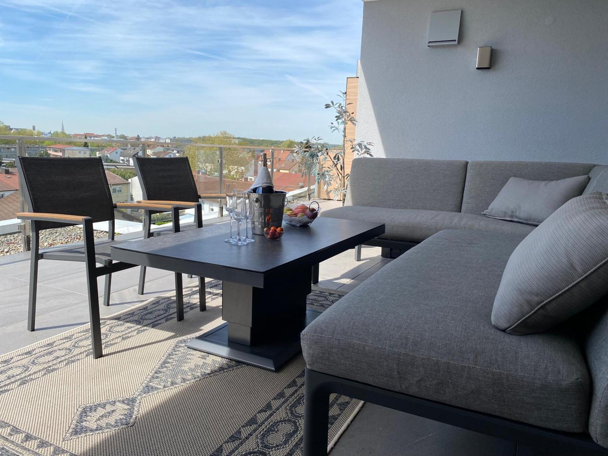Penthouse-Appartement mit Alpenblick Friedrichshafen Buitenkant foto